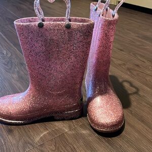 Light up rain boots